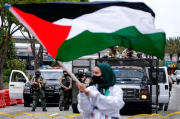 Universidad de Nueva York despide a profesores por su activismo a favor de Palestina