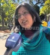 VIDEO. “Se la pasan en TikTok”: padres salteños apoyan la prohibición del celular en las aulas