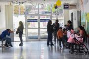Faltan pediatras y sobran vacantes: la salud pública de Salta, en la cuerda floja