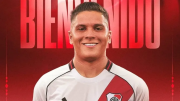 Juan Fernando Quintero firmó su contrato con River y fue presentado por el club