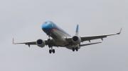 Se volvió viral por una polémica en un avión y ahora demandó a la aerolínea por no defenderla en las redes