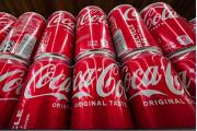 La Coca-Cola defiende el uso de jarabe de maíz después de que Donald Trump afirmara haber llegado a un acuerdo sobre el azúcar de caña