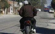 Guardaba en la cochera su auto, pero se lo quitaron