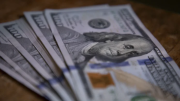 A este precio llegará el dólar en diciembre según los mejores 10 analistas de la encuesta del BCRA