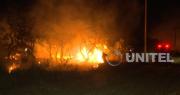 Incendio forestal de magnitud en el Urubó arrasa vegetación y pone en alerta a los vecinos
