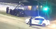 Video: el conductor de un auto sufrió un fuerte accidente de tránsito en Berisso