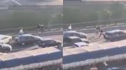 Relatos salvajes en la Panamericana: dos conductores se agarraron a las piñas en plena autopista