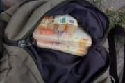 Denunció que su ex le robó la mochila con dinero y varias cosas más