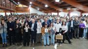 Figueroa anunció notebooks para los estudiantes con becas Gregorio Álvarez