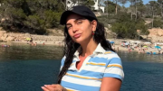 Zaira Nara arrasó Ibiza con su microbikini metalizada ultra cavada