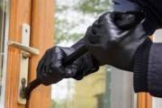 Desvalijaron a un hombre de 75 años y mataron a su perro a puñaladas