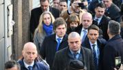 Entre aplausos y reclamos, Javier Milei participó del acto por los 31 años del ataque a la AMIA
