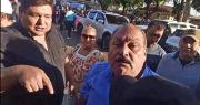 Dirigente de UCS se enfrenta a gendarmes en protesta contra Jhonny; la Alcaldía anuncia acciones legales