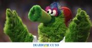 Las mascotas de un equipo de béisbol recrearon a los infieles del concierto de Coldplay