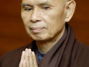 Thich Nhat Hanh y su enseñanza: cómo hacer felices a los demás también nos transforma