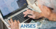 Jubilados ANSES: el nuevo préstamo de julio que se paga en 5 años y no exige ser cliente