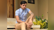 ¡Conmovedor! Maquillador venezolano entre los enviados de El Salvador