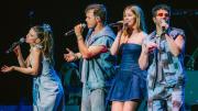 Erreway invitó a la hija de Valeria Mazza a cantar en su show de Marbella: mirá el momento