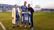 Godoy Cruz le entregó un reconocimiento a Federico Rasmussen en la previa al partido con Sarmiento de Junín