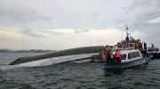 Naufragó un barco turístico en Vietnam: 34 muertos y 8 desaparecidos
