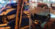 Manejaba alcoholizado en Centenario y chocó contra un móvil que iba a atender un robo: tres policías heridos