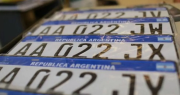 Se agudiza el faltante de patentes en el todo el país y le exigen respuestas al gobierno