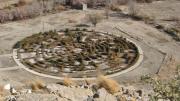 Crece un laberinto en el Pueblo Encantado: un filón turístico al pie del cerro Naunauco