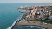 Turistas llegan a MAR DEL PLATA para las vacaciones de invierno pero la ciudad está vacía: SE HUNDE EL TURISMO