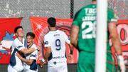 Independiente Rivadavia se robó la fiesta de Barracas