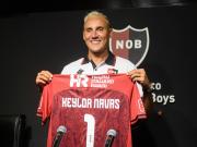 Se agrava el conflicto en Newell's con Keylor Navas: el arquero pidió ser suplente y Fabbiani lo sacó de la lista