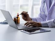 El Gobierno ahora ordenó utilizar la receta médica electrónica para lo único que aún tenía validez la de papel