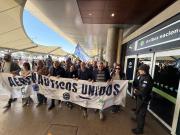Cinco gremios aeronáuticos hacen una marcha en Aeroparque en el arranque de las vacaciones de invierno: qué pasa con los vuelos