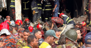 Un avión de la Fuerza Aérea de Bangladesh se estrella contra una escuela: hay al menos 16 muertos