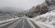 Rutas bajo nieve en Neuquén y Río Negro: el mapa con los tramos más complicados para viajar este lunes