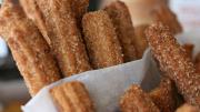 Periodista pide que no compren churros en Mar del Plata, los más ricos del mundo, y lo cruzan fuerte en redes