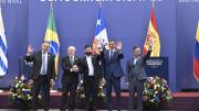 Líderes progresistas se reunieron en Chile en defensa de la democracia