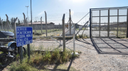 Senillosa: pusieron fin a los pagos a presos por limpiar su lugar de encierro y estalló la bronca