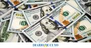 El dólar blue bajó en San Juan pero sigue alto: su cotización de este martes 22 de julio