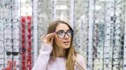 Ópticas se reinventan en Caracas: puede adquirir sus lentes online y recibirlos en la casa