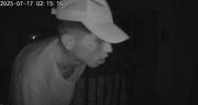 Una cámara espía de una casa de Santa Lucía captó a un ladrón que se robó cerca de $4.000.000