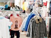 Aumenta la compra de ropa en el exterior