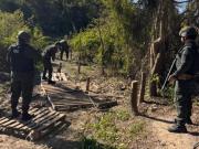 Duro golpe al contrabando y el tráfico de personas: destruyeron 25 puentes clandestinos en Formosa