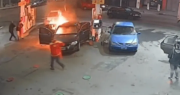 Susto en una estación de servicio: le cargaron gasoil por error y el auto se prendió fuego