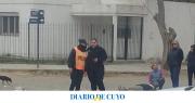 Una ciclista terminó hospitalizada tras ser embestida por un auto