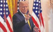 Otro volantazo de Trump, que habla de bajar aranceles