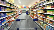 La confianza del consumidor subió 2% en julio, pero las expectativas futuras se deterioraron