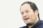 Dorgathen: el tema de combustibles se “electoralizó” y arremete contra los surtidores, productores, medios y hasta la ANH