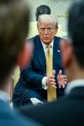 Trump intensifica sus ataques contra Obama y Clinton mientras persisten las preguntas sobre Epstein