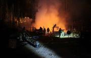 Una familia de Plottier perdió todo en un incendio: alcanzaron a salvar parte de su aserradero