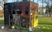 Vandalizaron un reciclador de basura enfrente a un colegio en Tolosa: Era muy utilizado para mantener limpio al barrio
